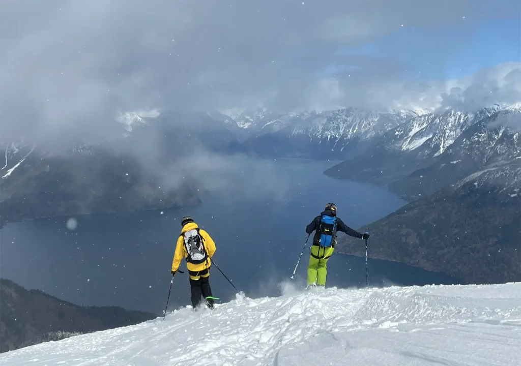 Book your Heli-Ski experience with Whitemantle Heli Sports